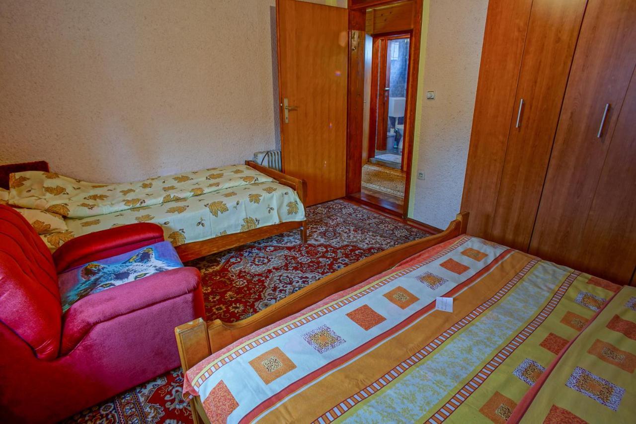 Lara Rooms Жабляк Екстер'єр фото