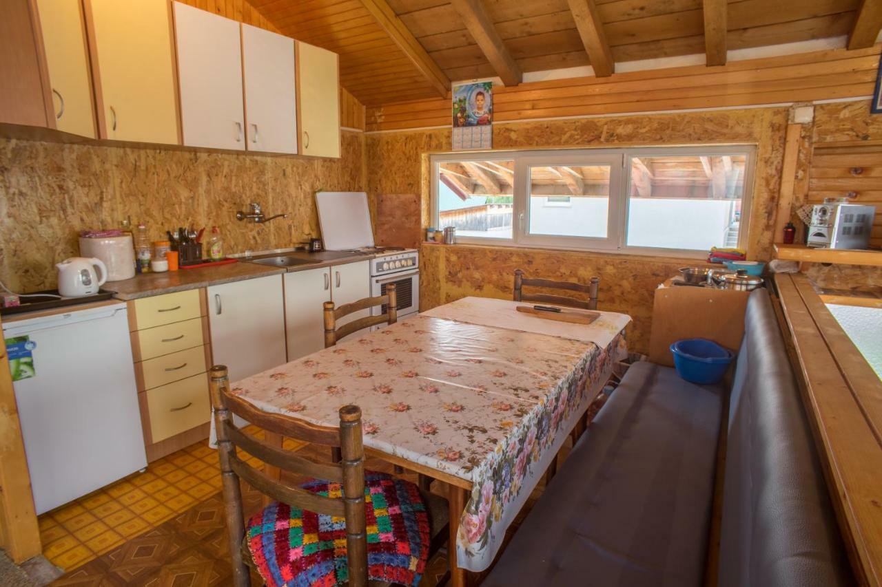 Lara Rooms Жабляк Екстер'єр фото